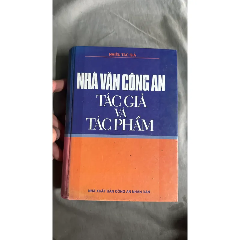 Nhà văn Công An tác giả và tác phẩm - bìa cứng 733107