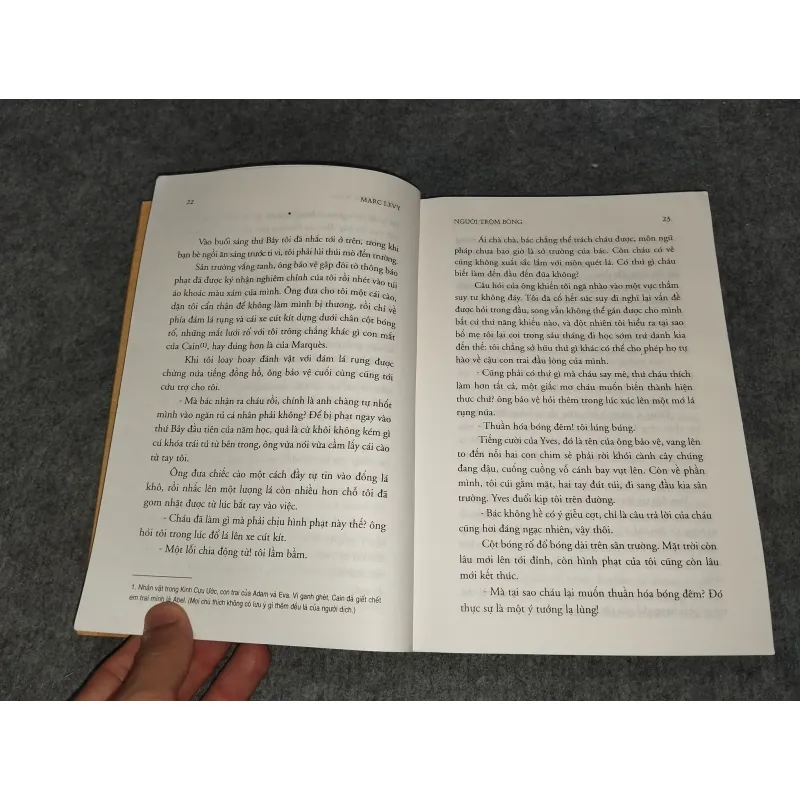 NGƯỜI TRỘM BÓNG - MARC LEVY 701118