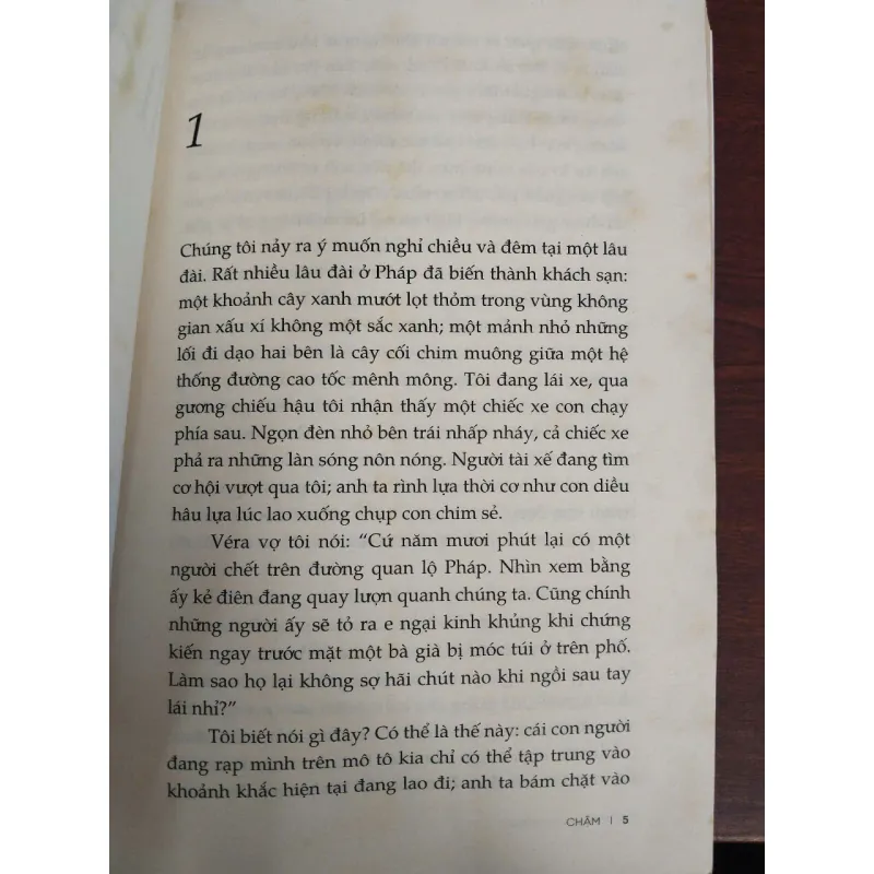 CHẬM - MILAN KUNDERA (NGÂN XUYÊN dịch) 993337