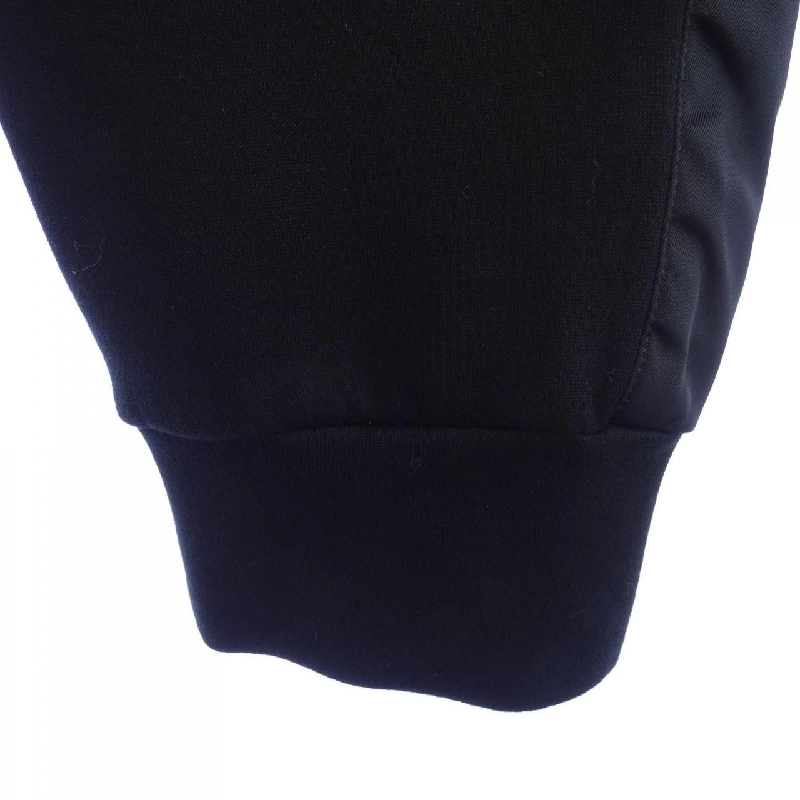 Quần PRADA Hình tam giác UJP180 S212 11JE - Hàng hiệu Chính hãng 888395