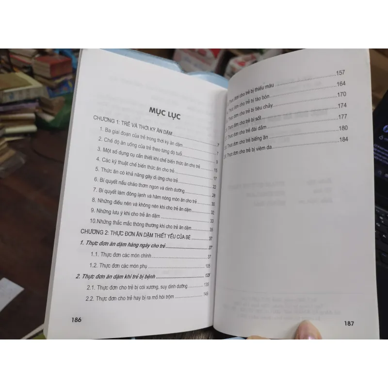 Sách: Thực đơn ăn dặm thiết yếu của bé (B1) 721115