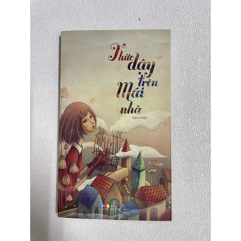 Thức dậy trên mái nhà 701665