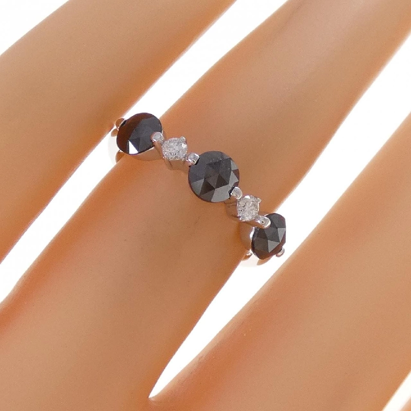 Nhẫn kim cương K18WG 1.00CT 666382