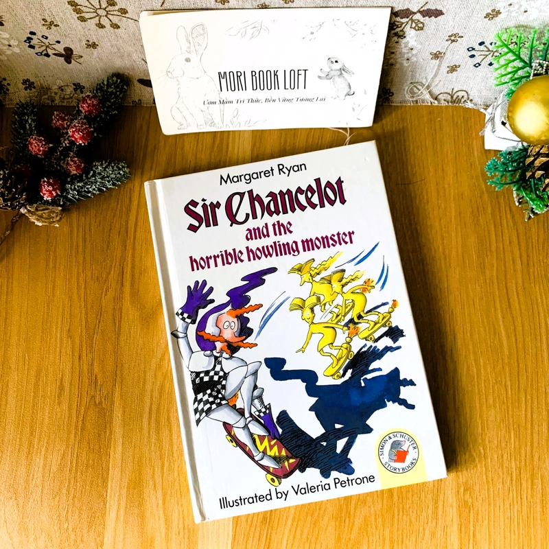 Sách truyện đọc tiếng anh Sir Chancelot and the Horrible Howling Monster, Used, 6+ 459564