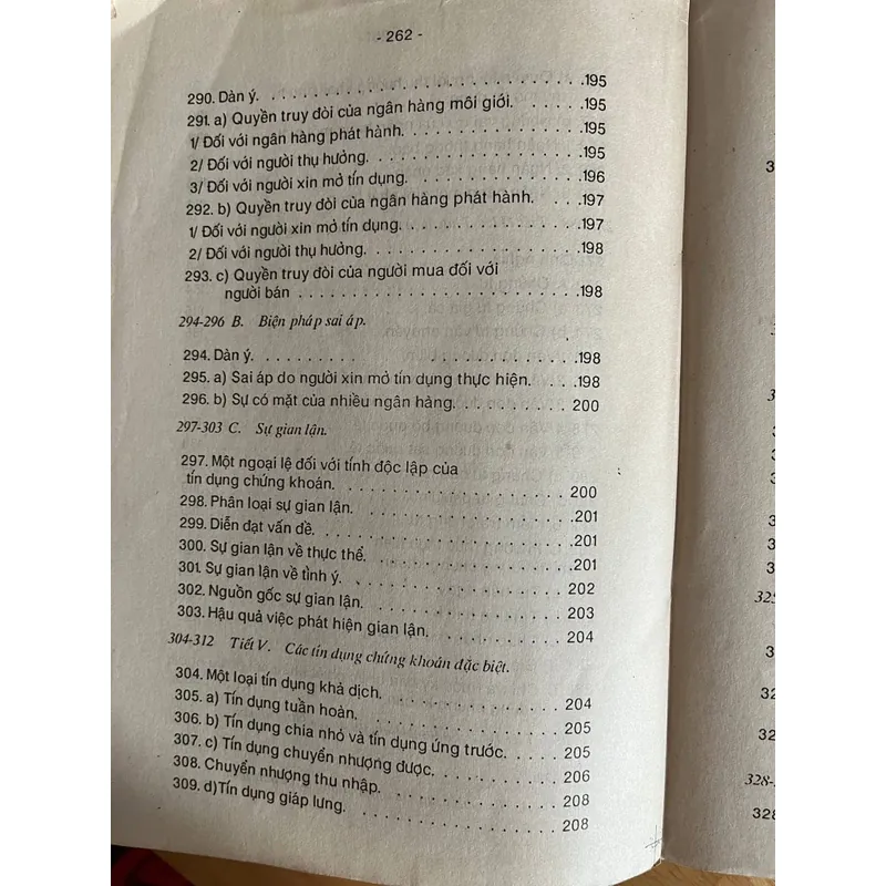 [luật - tài chính] Luật quốc tế về ngân hàng - Jean Pierre Mattout 707604