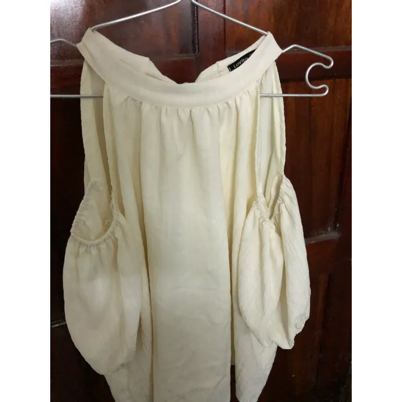Áo trễ vai Lovito, màu be size S 754200
