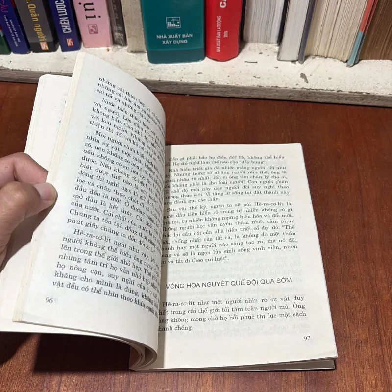 II Con Người Trở Thành Khổng Lồ _ Tiếng Nói Đầu Tiên Của Khoa Học - M. ILIN, E. XÊGAN 778705