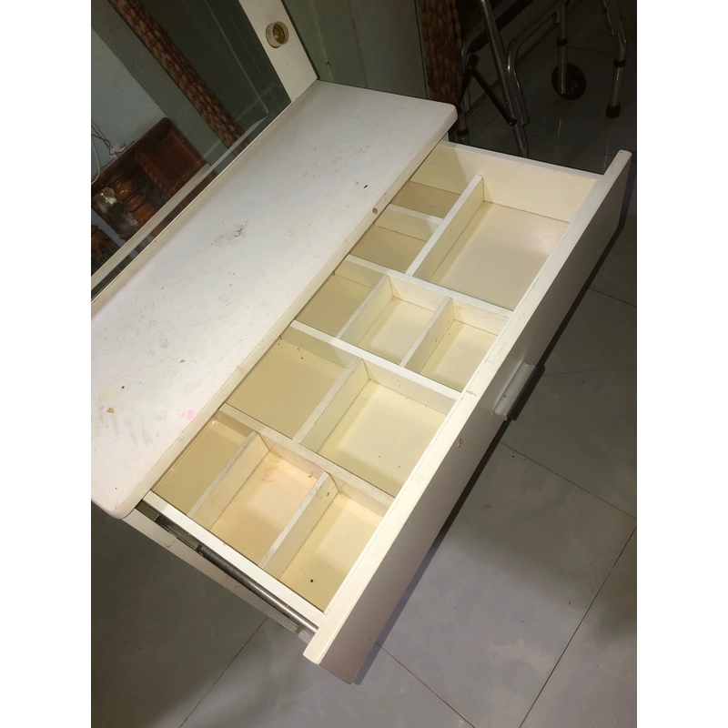 Kệ đựng đồ trang điểm hoặc đồ dùng cá nhân 477754