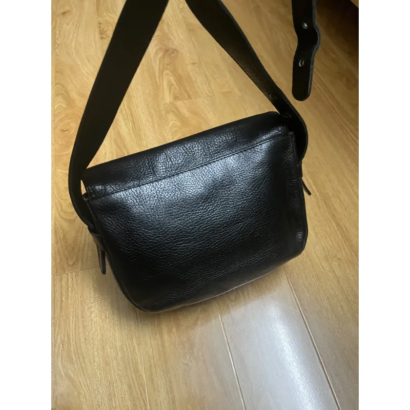 Túi nữ 23*18*8 da thật đeo vai 2hand 973318