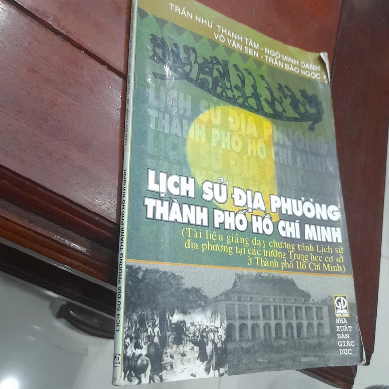 Lịch sử địa phương: THÀNH PHỐ HỒ CHÍ MINH 498744