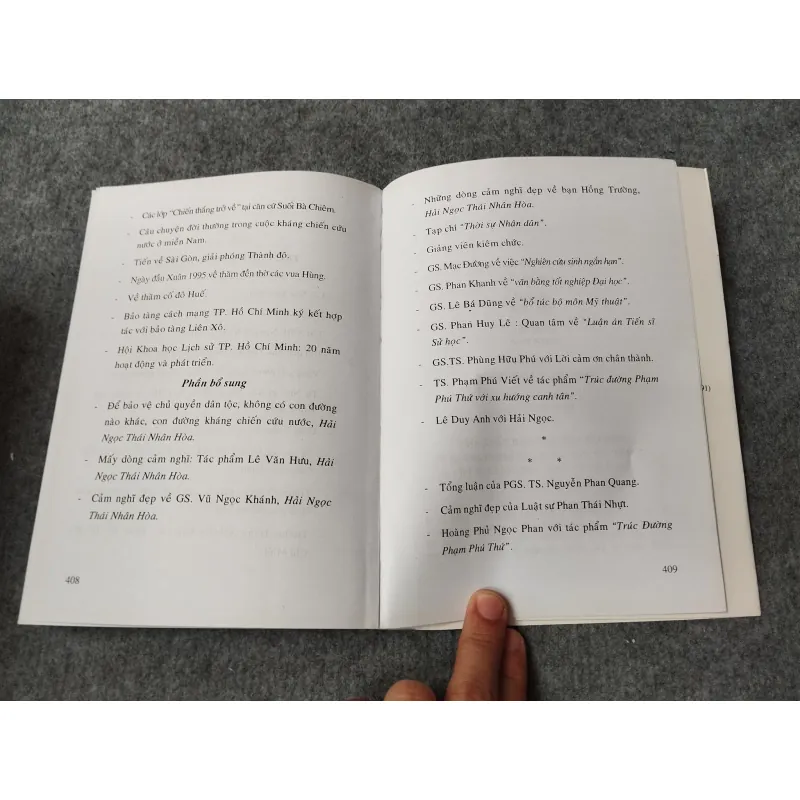 TRÊN NHỮNG NẺO ĐƯỜNG 700914