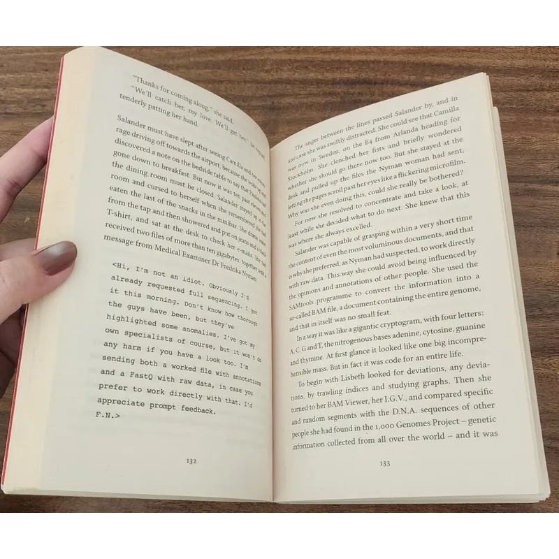 THE GIRL WHO LIVED TWICE (Continuing Stieg Larsson's Millennium series) - D. Lagercrantz 714279