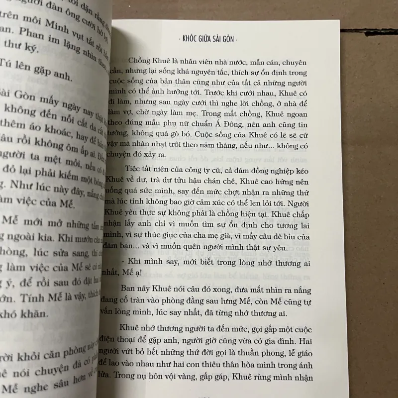 Khóc giữa sài gòn 1019473