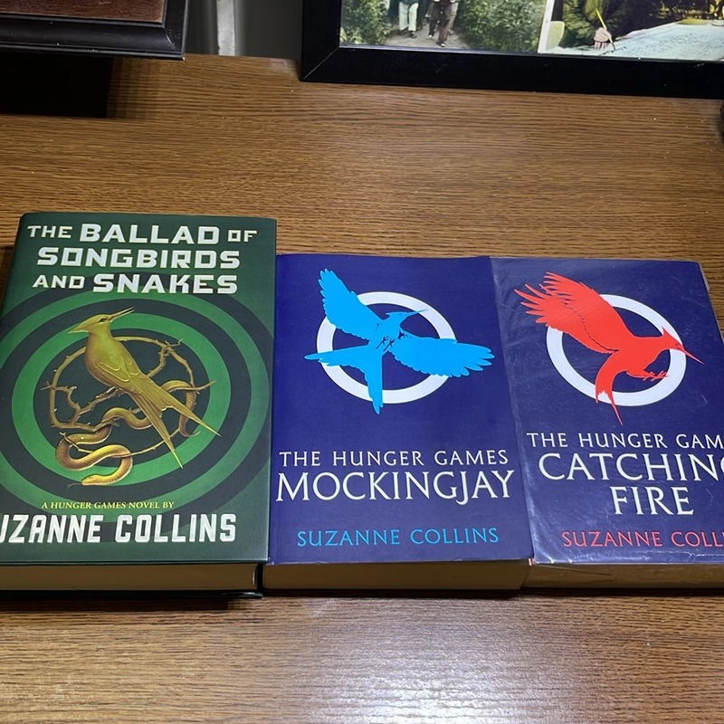 Mockingjay, Catching fire, The ballad of songbirds and snakes Suzanne Collins 473122