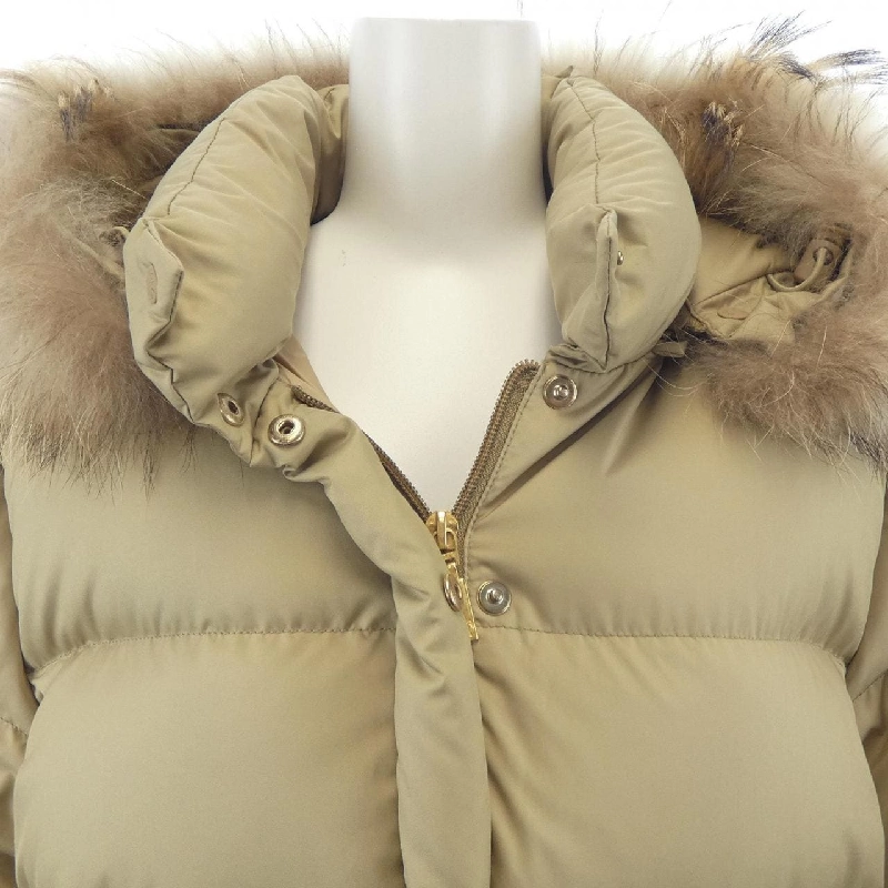 Áo khoác lông vũ MONCLER 636483