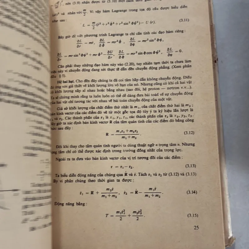 Giáo trình vật lý lý thuyết Tập 1: Các định luật cơ bản - 1980s 800994