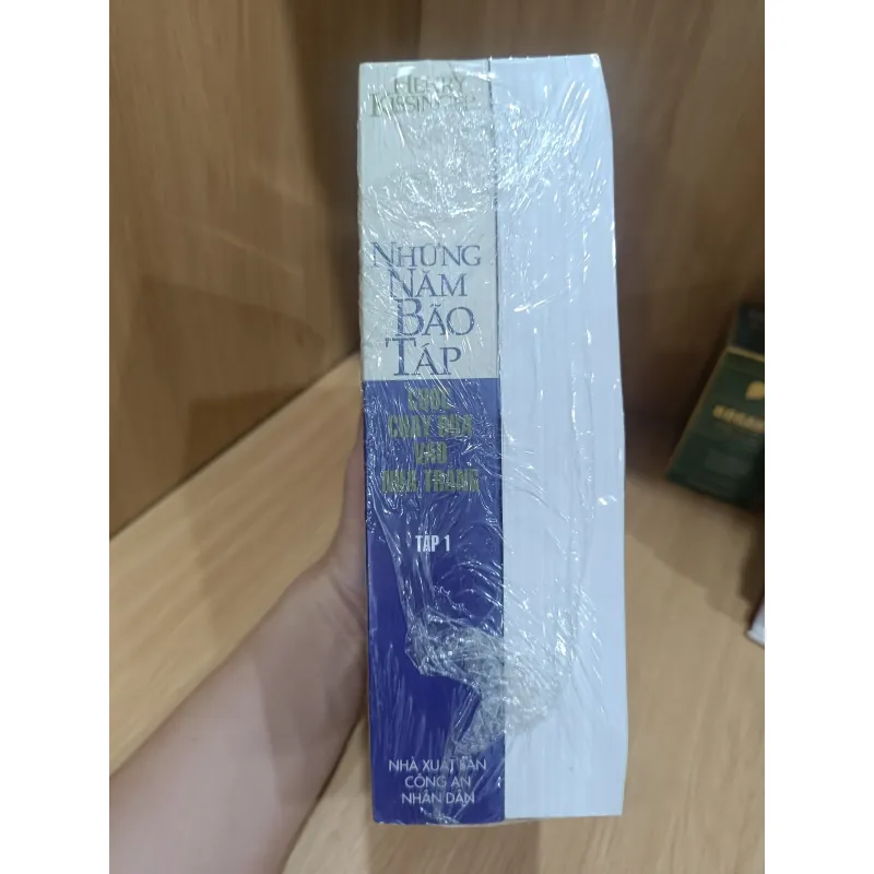 Những năm tháng bão táp cuộc chạy đua vào nhà Trắng - Hồi ký Henry Kissinger 1042946