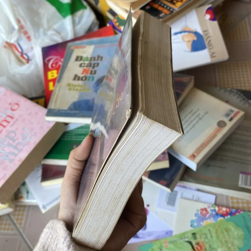 Trong Những Cánh Rừng Vĩnh Cửu" của tác giả Fred Vargas.  790823