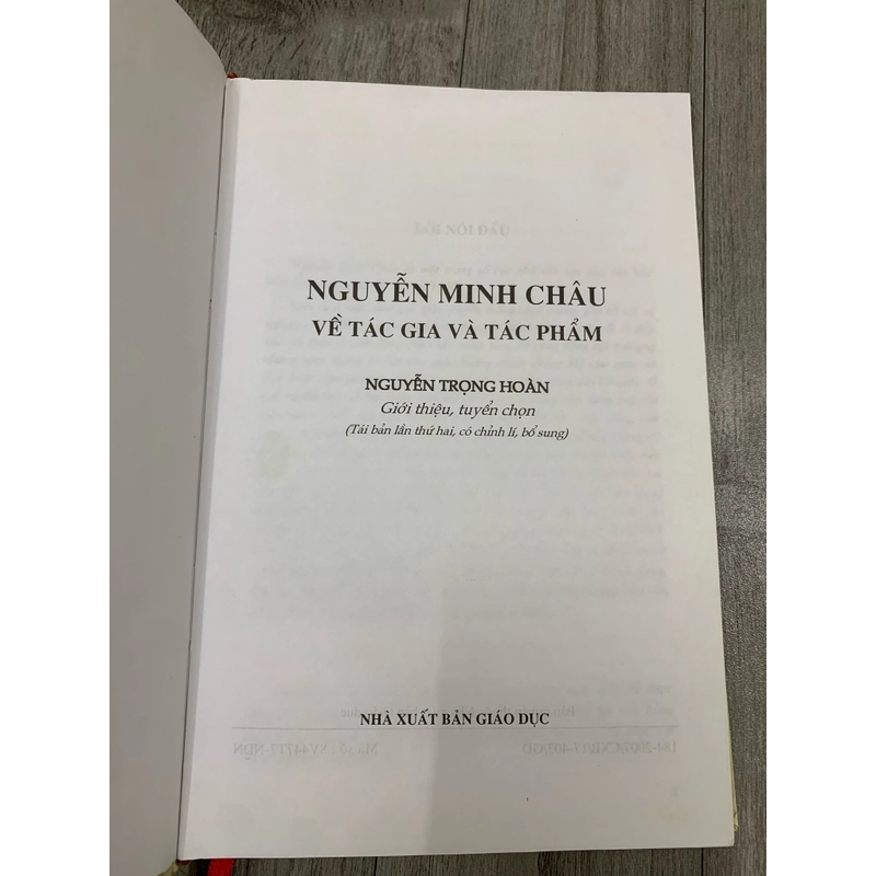Nguyễn minh châu về tác gia và tác phẩm. Bìa cứng 525434