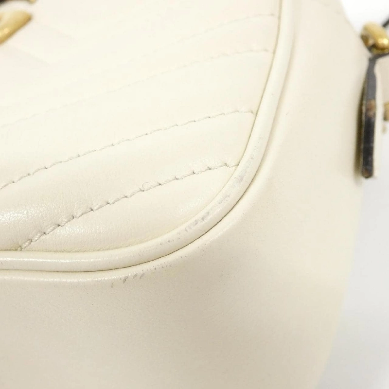 Túi đeo vai GG MARMONT 447632 DTD1T của Gucci 608536