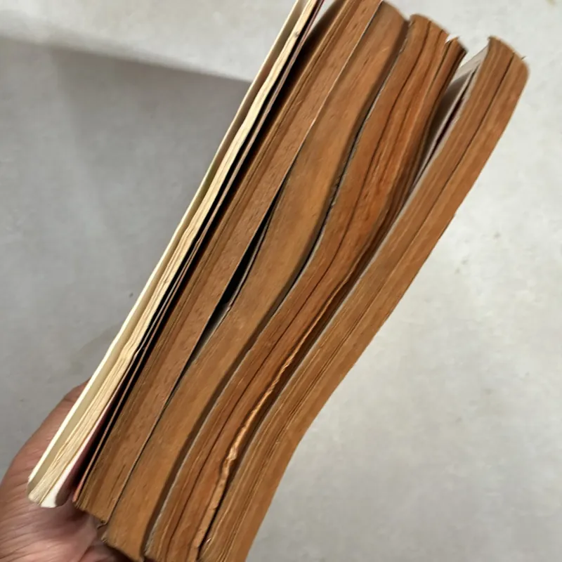 Giới thiệu đề thi tuyển sinh Toán Lý Hoá (5 cuốn) 990417