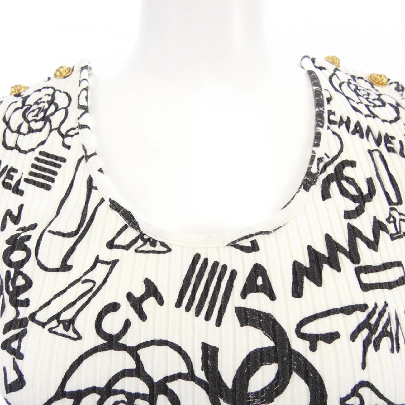 Áo thun CHANEL P61888V47215 19A 627303