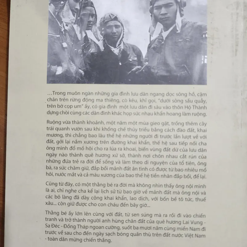 Người anh hùng chân đất | trúc phương | viết về ông Bảy phi công 999997