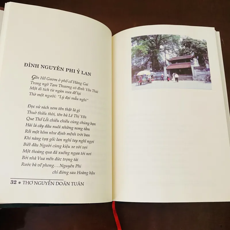 Lấp lánh bóng kinh thành  975905