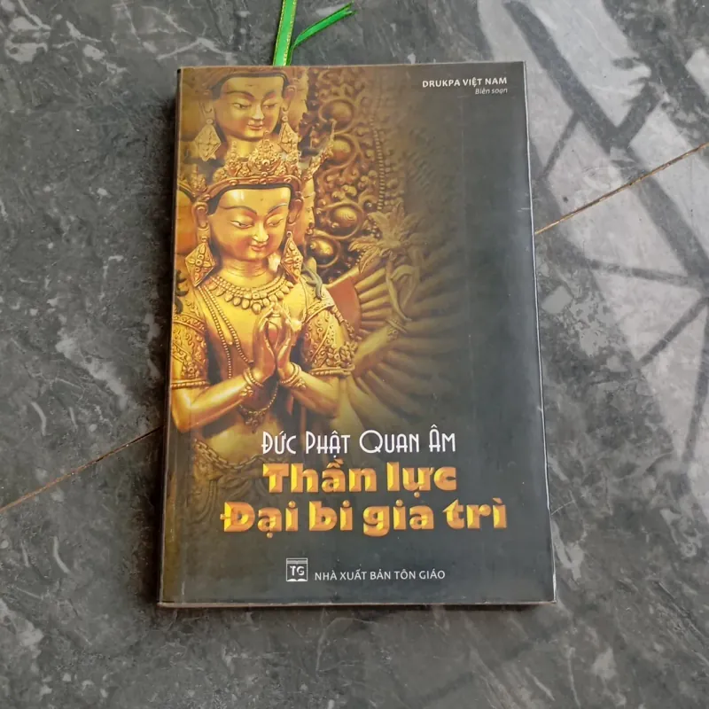 Đức Phật Quán Âm Thần Lục Đại Bi Gia Trì 786673