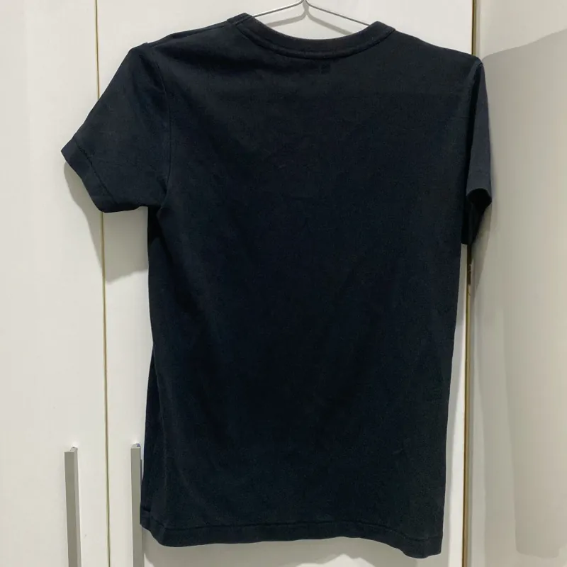 Áo thun đen basic Uniqlo chính hãng 782385