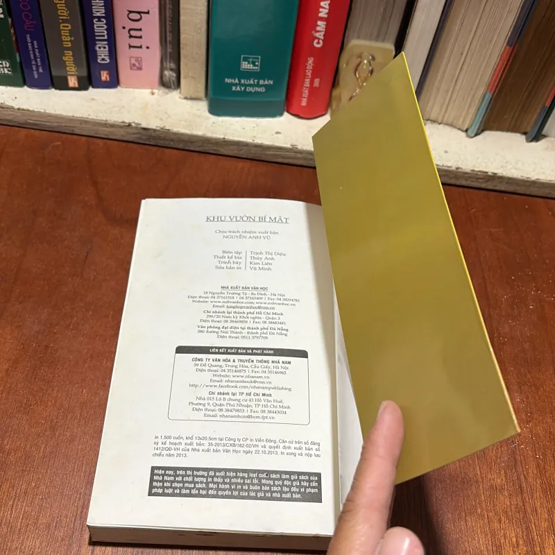 I Tiểu Thuyết: Khu Vườn Bí Mật - FRANCES HODGSON BURNETT - Nguyễn Tuấn Khanh (Dịch) - 2013 795583