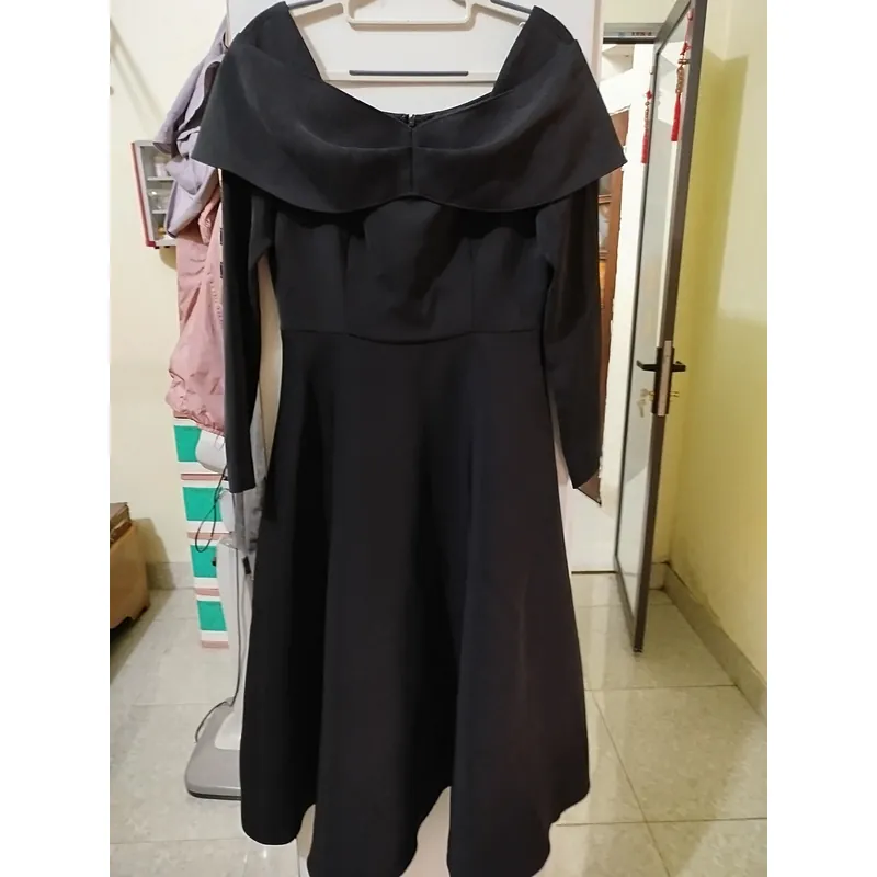 Váy đen Hãng nhà ELISE  608221