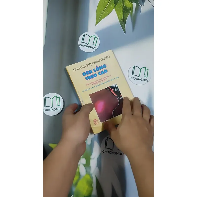 [XƯA] Đèn Lồng Treo Cao (1995) - Nguyễn Thị Châu Giang 798513