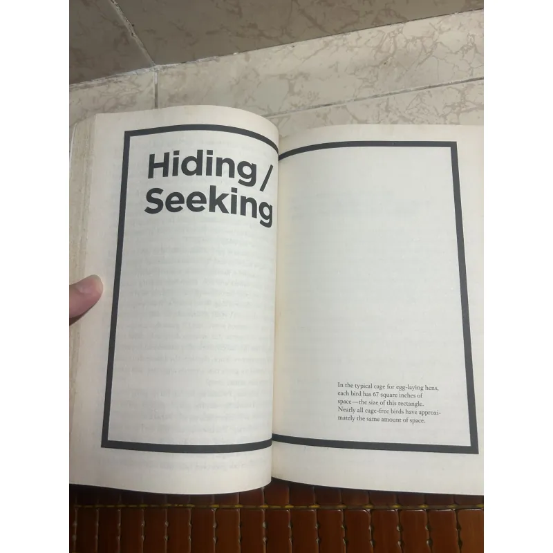 Eating Animal - Jonathan Safran Foer (sách real, còn tốt) 928670