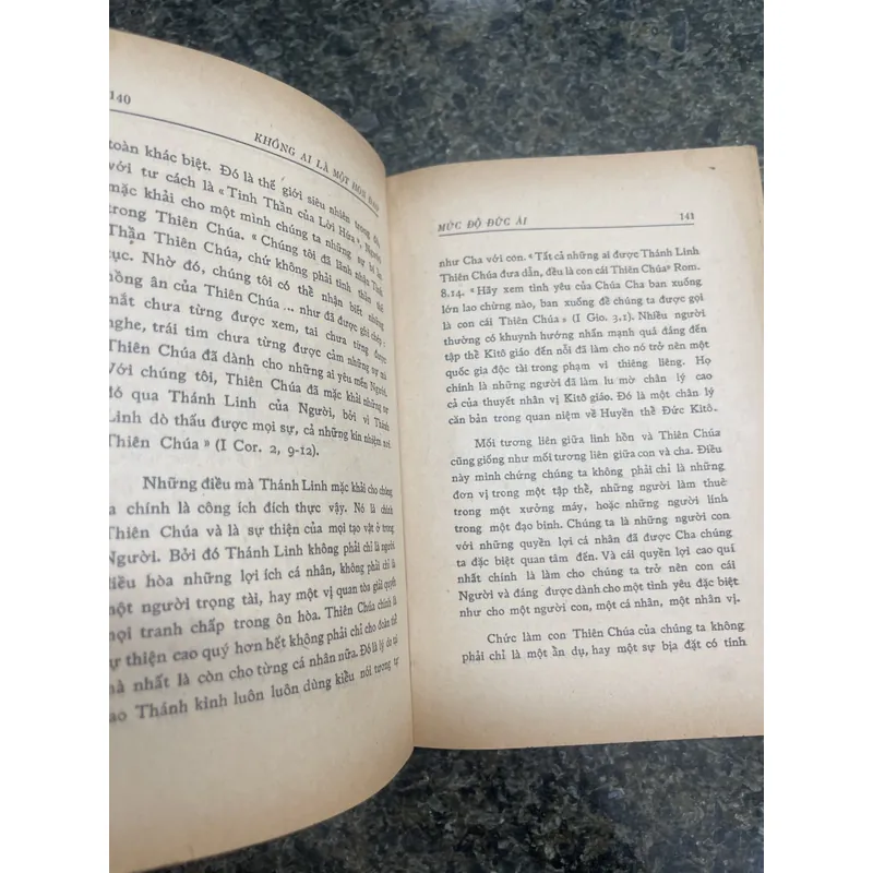 Không ai là một hòn đảo Thomas Merton Bộ 2 tập xb 1967 732535