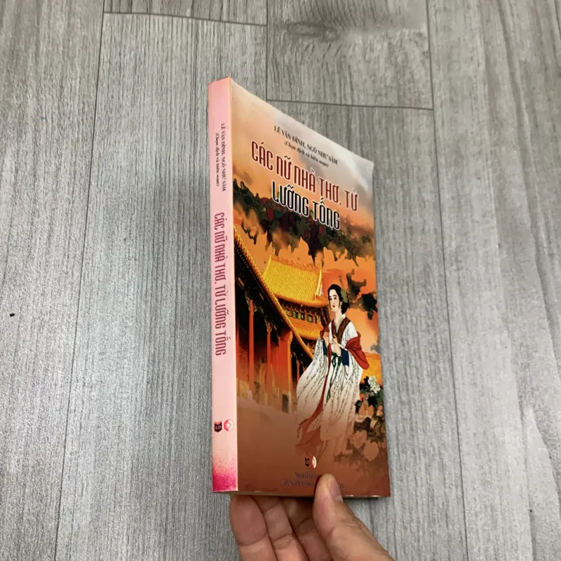 Các nữ nhà thơ từ lưỡng tống. 1b3 689748