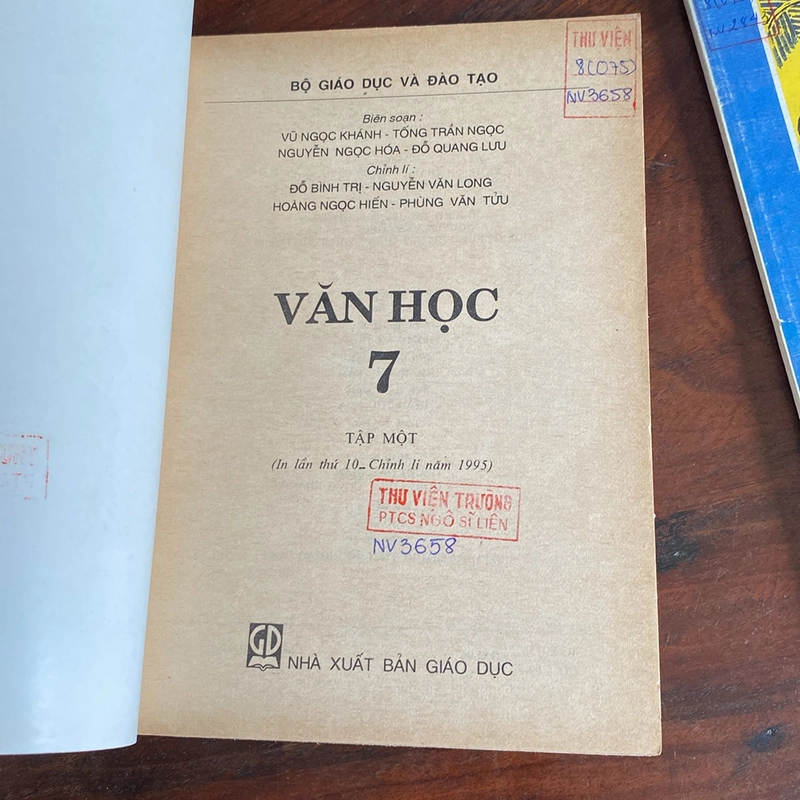 Combo VĂN HỌC 7 (TẬP MỘT + TẬP HAI) 474225