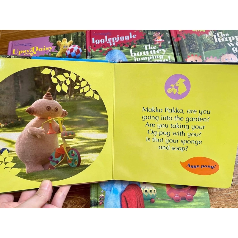Bộ sách “In the Night Garden” 🌙 509986