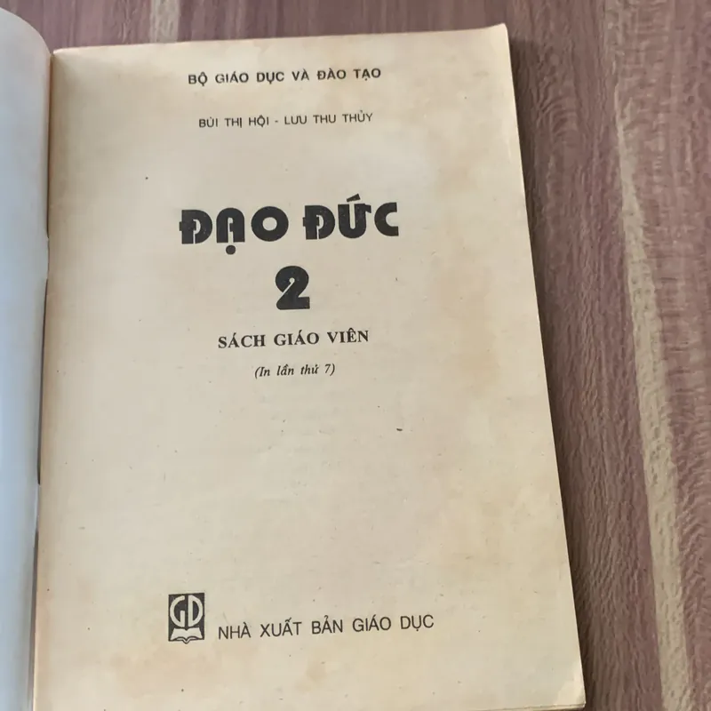 Đạo đức 2, sách giáo khoa  674645