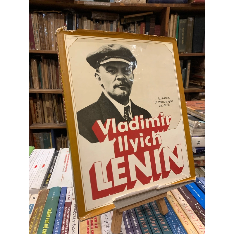 VLADIMIR IIYICH LENIN: AN ALBUM OF PHOTOGRAPHS AND STILLS 201807