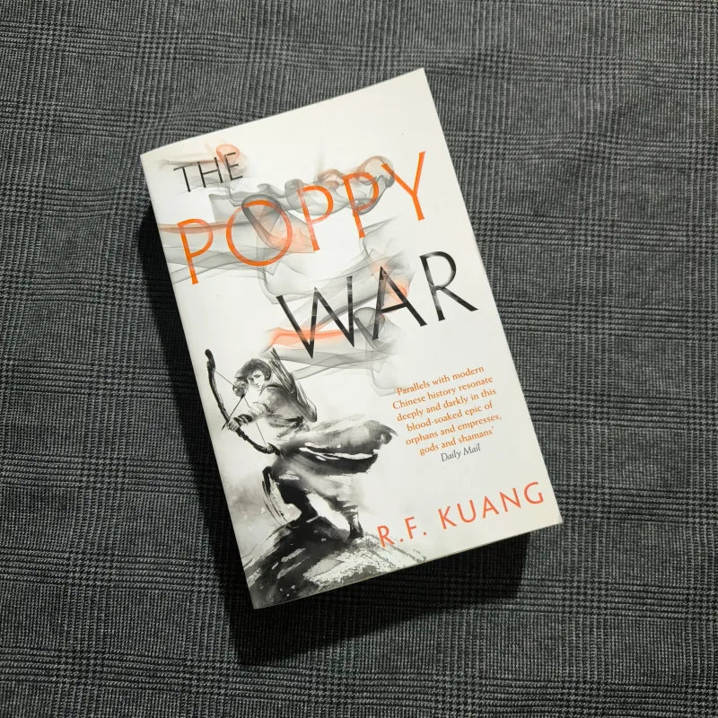 The Poppy War - R.F. Kuang 933099