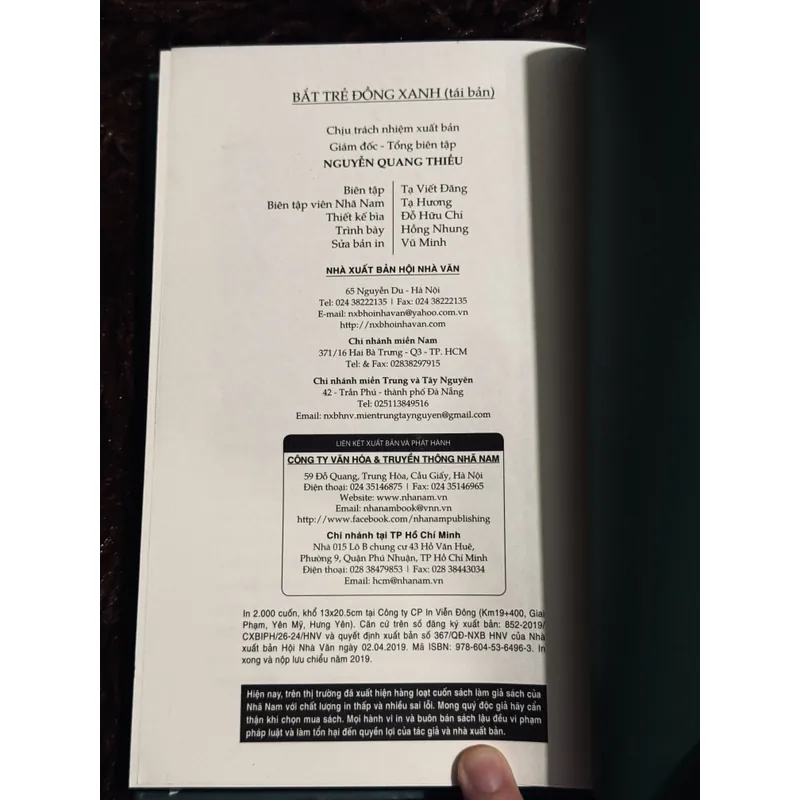 Bắt trẻ đồng xanh (bìa cứng) 708047