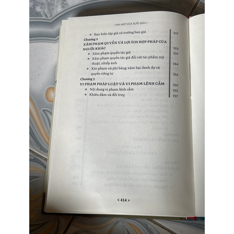 Hai mặt của xuất bản  550580