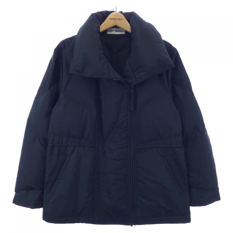 Áo khoác lông vũ ISSEY MIYAKE 637875