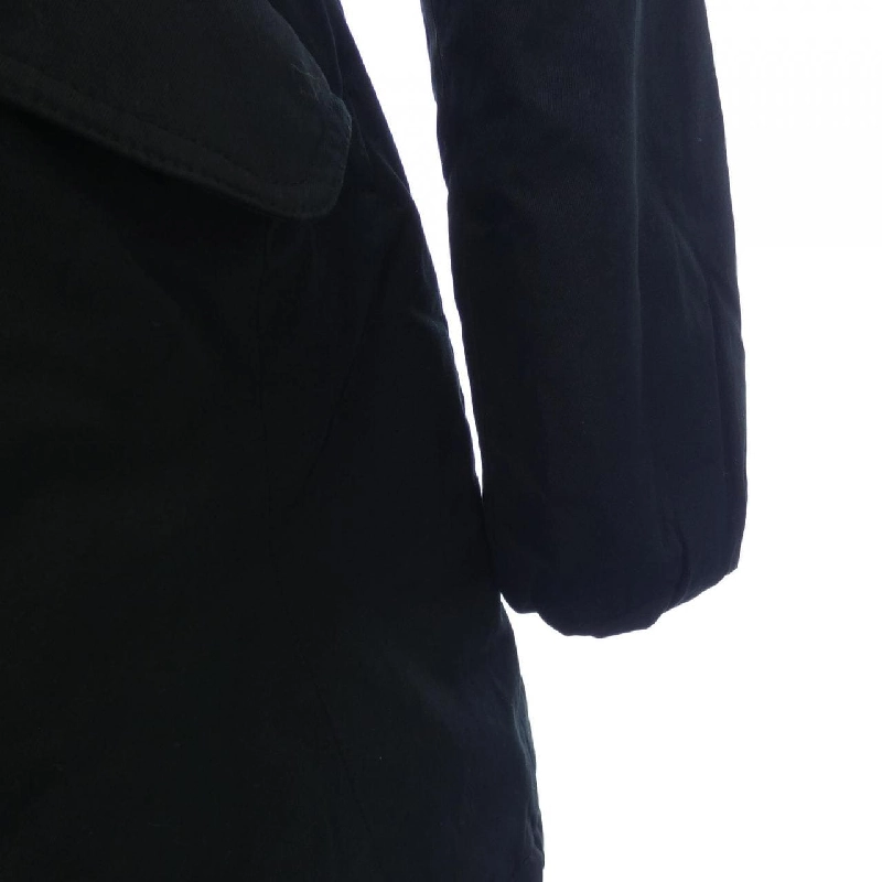 Áo khoác lông vũ MONCLER 641567