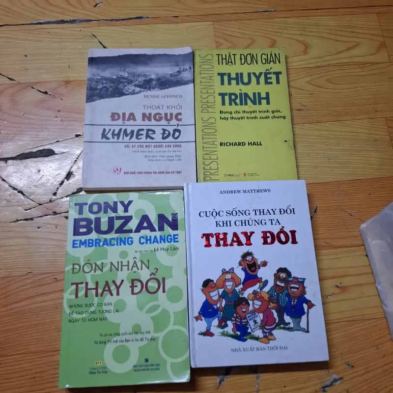 Combo 4 cuốn: Đời thay đổi khi chúng ta thay đổi, Thoát khỏi địa ngục Khmer Đỏ... 786189
