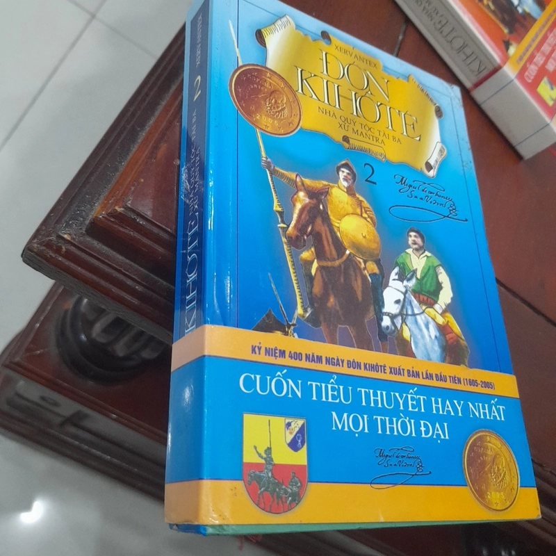 ĐÔN KIHÔTÊ nhà quý tộc tài ba xứ Mantra (trọn bộ 2 tập) 447190