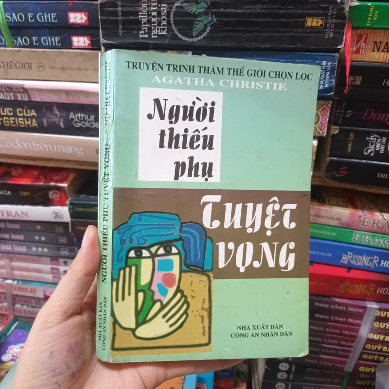 Người Thiếu Phụ Tuyệt Vọng- Agatha Christir 695391