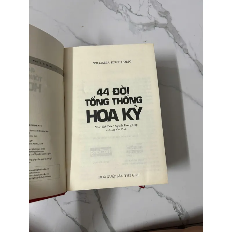 44 Đời Tổng Thống Hoa Kỳ – William A. DeGregorio 990033
