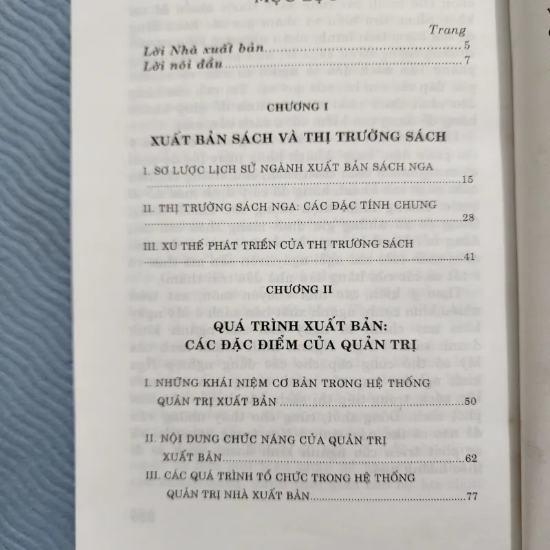 Xuất bản quản trị và marketing | Eriasvill 1000889